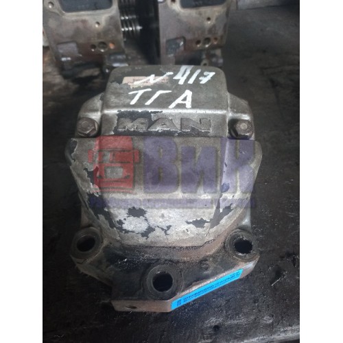 Ось рокеров MAN TGA  D2876 165052 в сборе (556)-1