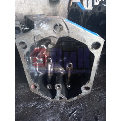 Ось рокеров MAN TGA D2876 165052 в сборе (559)