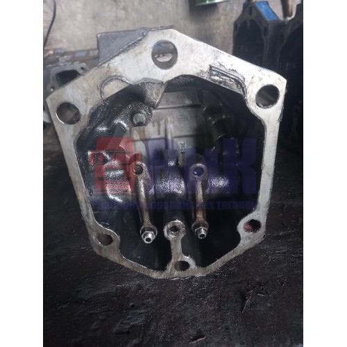 Ось рокеров MAN TGA  D2876 165052 в сборе (561)