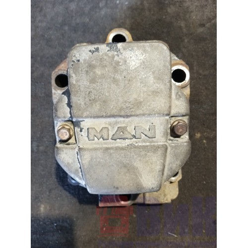 Ось коромысел MAN TGA D2876 LF 12 480лс 009862 с крышкой (583)-2