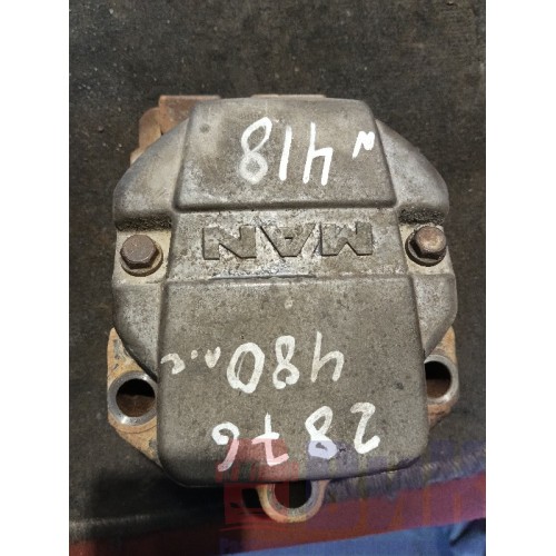 Ось коромысел MAN TGA D2876 LF 12 480лс 009862 с крышкой (585)-2