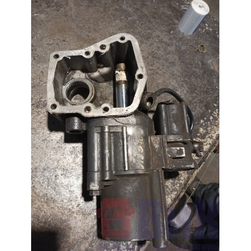 Цилиндр механизма выбора передач Mercedes (кулиса) (389)-1