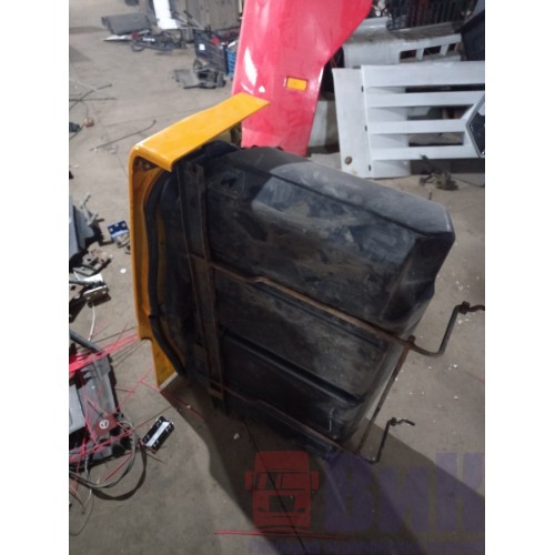 Ящик инструментальный Renault Premium в сборе без замка LH (744)-4