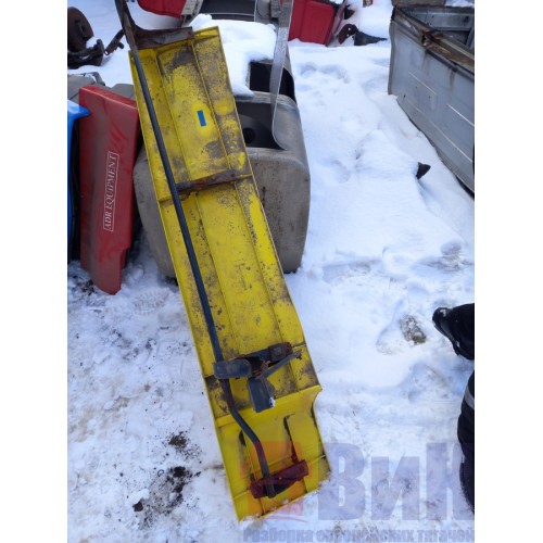 Спойлер кабины MAN у.к. (с кронштейном) боковой LH (787)-6