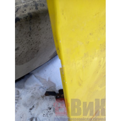 Спойлер кабины MAN у.к. (с кронштейном) боковой LH (787)-1