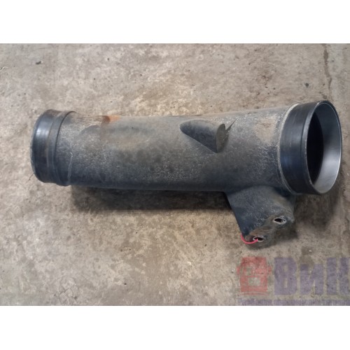 Патрубок воздушного фильтра Renault Pr 001728 (822)-2
