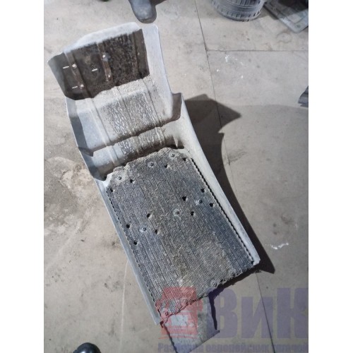 Крыло переднее LH MAN у.к. деф. (797)-1