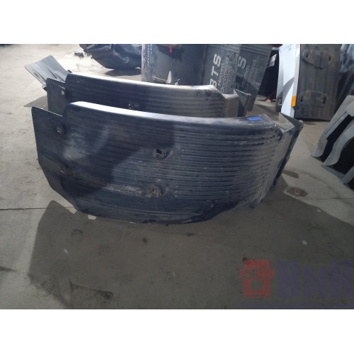 Подкрылок под кабину LH Volvo FH косая (807)