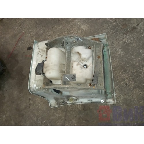 Подножка нижняя Renault Premium 001728 двойная с крон-ом и бачком омывателя деф. LH (619)-3