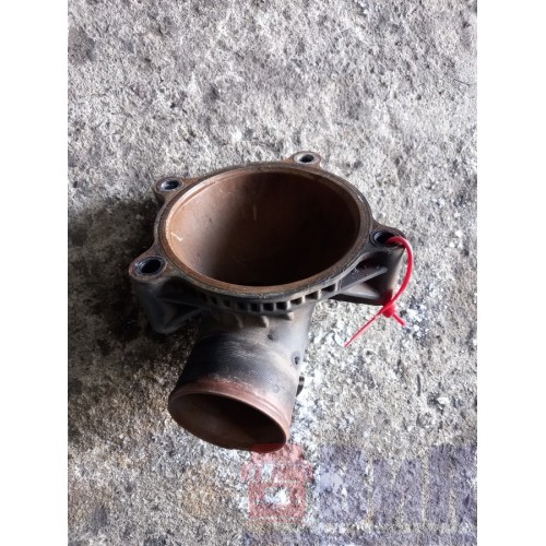 Патрубок термостата Renault/Volvo/DXI 11/12/13/ D13 (507)-1