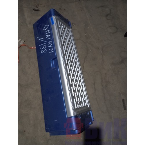 Подножка верхняя Renault Magnum деф. RH (829)