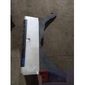 Подножка верхняя Renault Magnum с накладками деф. RH (831)