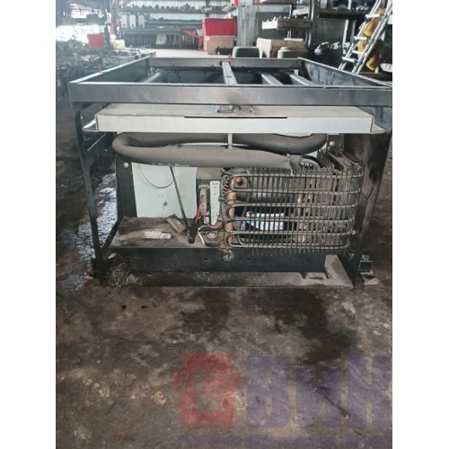 Холодильник Renault Magnum (480)-4