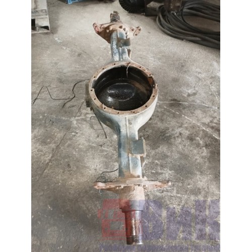 Корпус заднего моста (чулок) Iveco с опорниками (311)