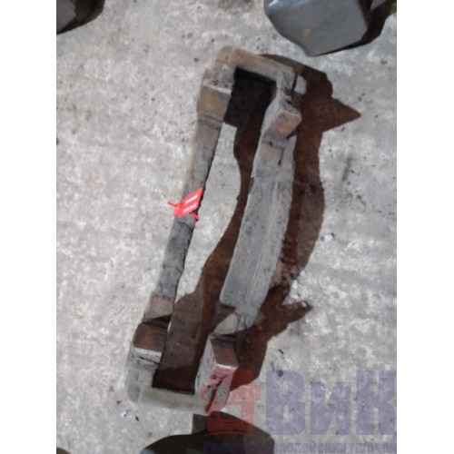 Скоба суппорта DAF (853)