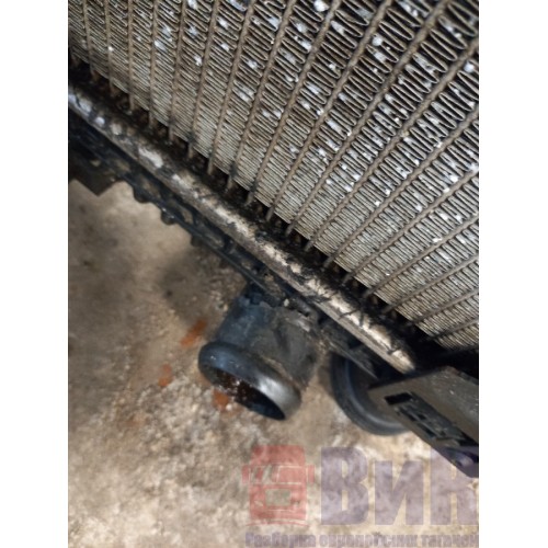 Радиатор основной Renault Magnum 010884 DXI 13 NISSENS (682)-1