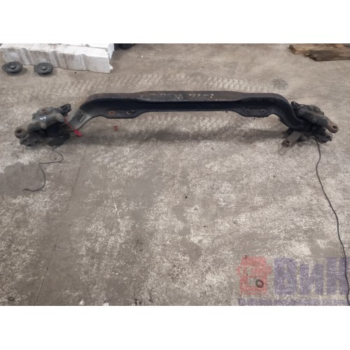 Балка передняя Renault Magnum 010884 (блок подшип.) в сборе с цапфами d68 (599)