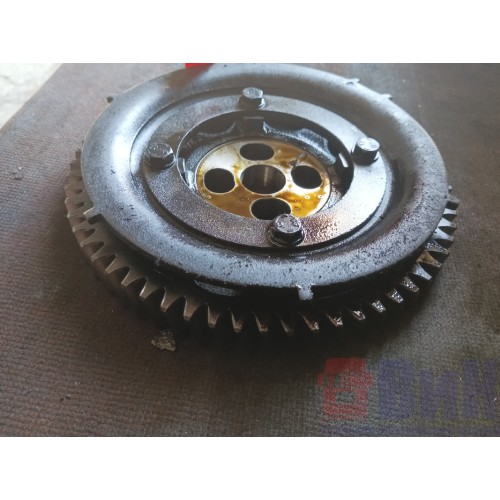 Шестерня распредвала Iveco stralis Cursor 10 E-5 393048 (300)-5