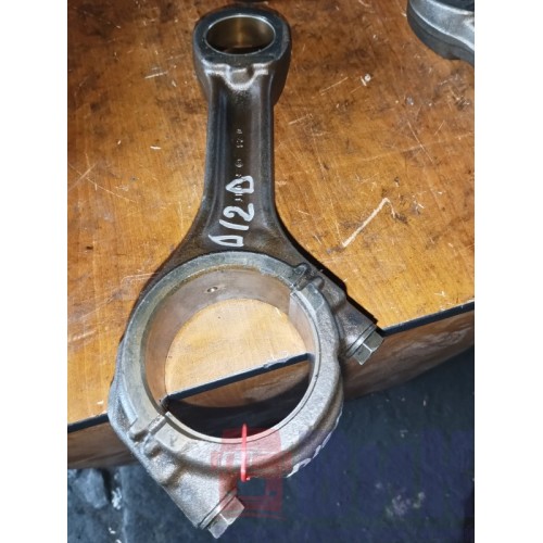 Шатун Volvo D12D (229)-4