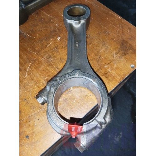 Шатун Volvo D12D (221)