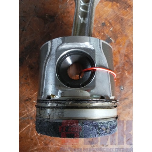 Шатун Renault DXI 7 в сборе с поршнем (031)-1