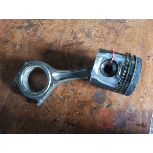 Шатун Renault DXI 7 в сборе с поршнем (032)-5