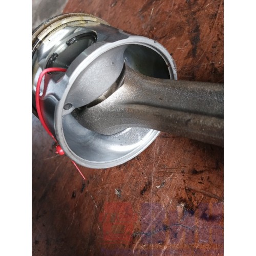 Шатун Renault DXI 7 в сборе с поршнем (033)-7