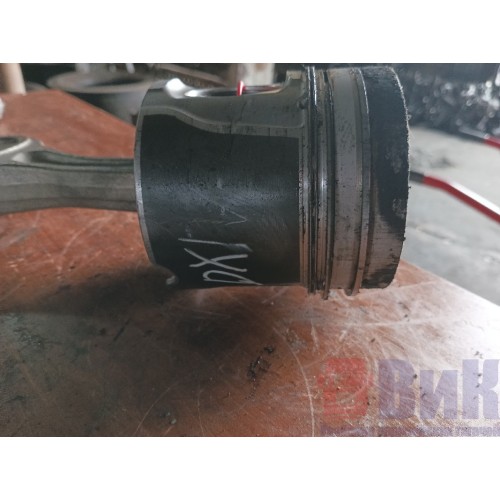 Шатун Renault DXI 7 в сборе с поршнем (022)-9