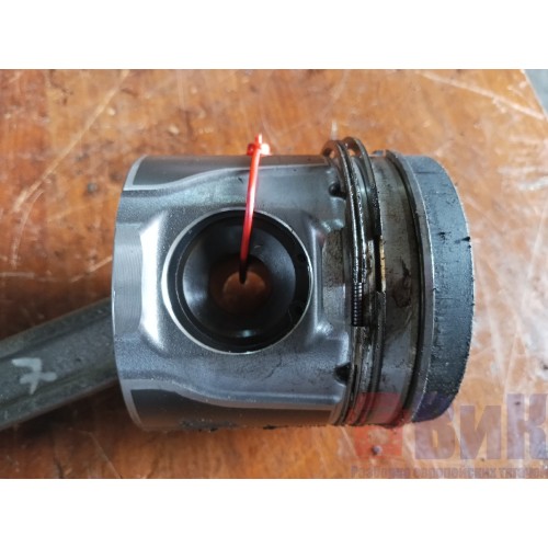 Шатун Renault DXI 7 в сборе с поршнем (034)-2