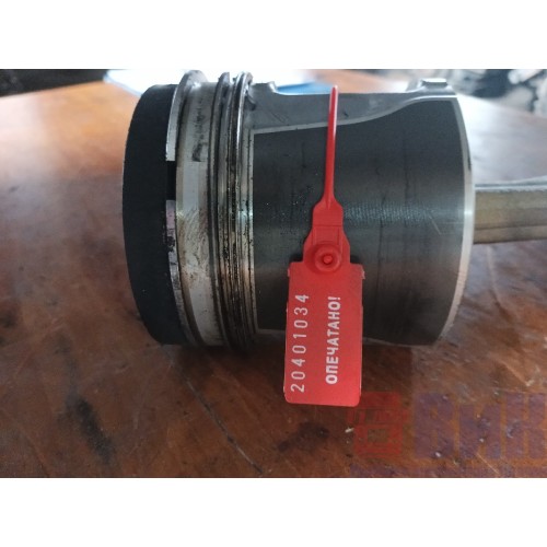 Шатун Renault DXI 7 в сборе с поршнем (034)-10