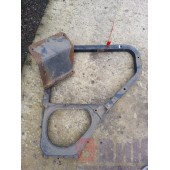 Кронштейн переднего крыла Renault LH (776)