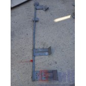 Кронштейн бокового спойлера кабины Renault Premium RH (757)