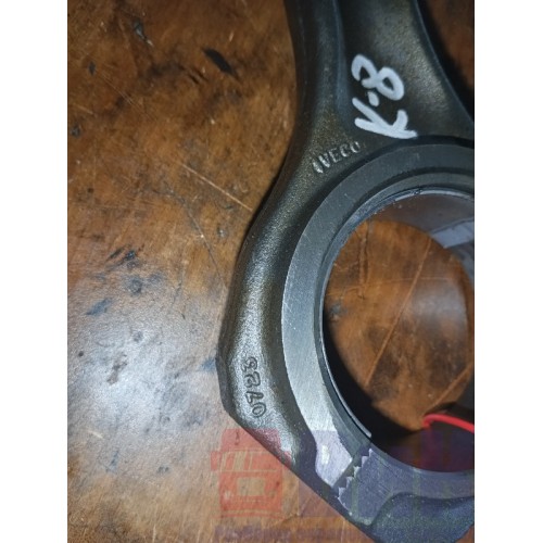 Шатун Iveco stralis Cursor 8 (699)-3