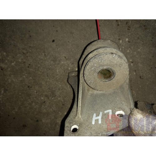 Подушка радиатора MAN TGS 184053 LH (338)-1