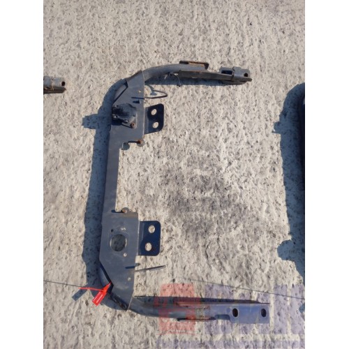 Кронштейн розеток Renault Magnum (728)