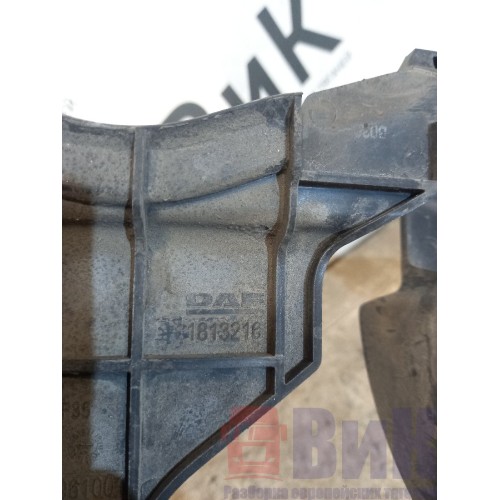 Кронштейн расширительного бачка DAF 106 049232 (в сборе из 3-х час.) (301)-4