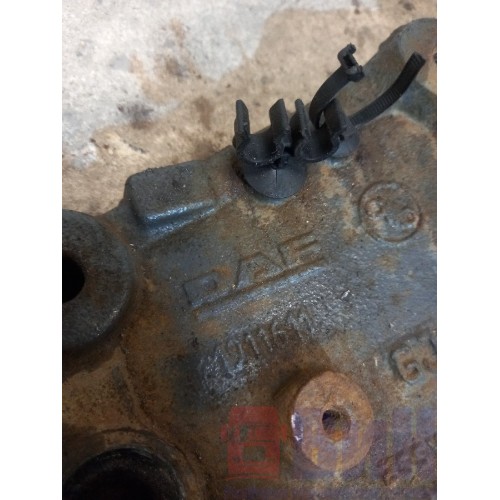 Кронштейн буксировочного крюка DAF 106 049232 RH (148)-1