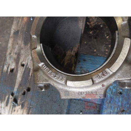 Шатун DAF 105 MX375 A095041 в сборе с поршнем (610)-7