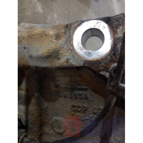 Цапфа (кулак поворотный) DAF 106 049232 LH (121)-1