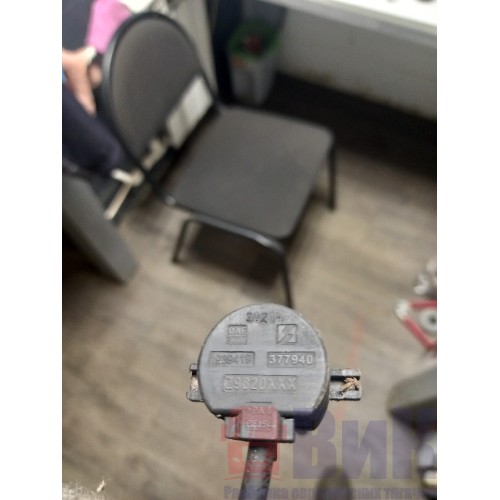 Датчик уровня охлаждающей жидкости DAF 106 049232 (108)-2