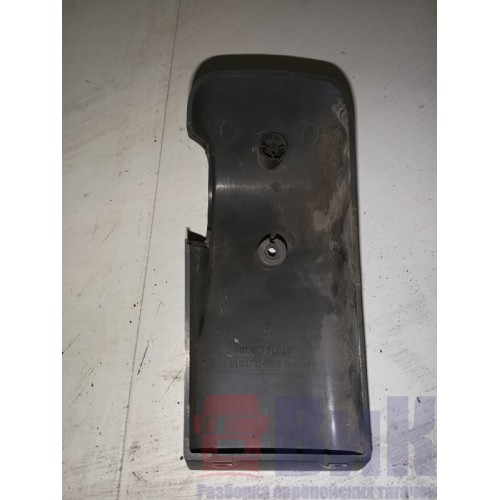 Крышка нижняя левого зеркала MAN TGA (715)
