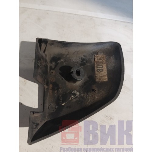 Накладка стойки зеркала MAN TGS/TGX нижняя правая (738)