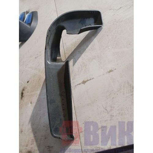 Накладка стойки зеркала MAN TGS/TGX верхняя левая (741)