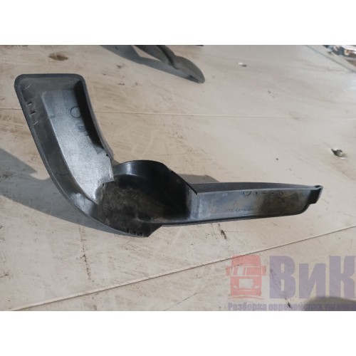 Накладка стойки зеркала MAN TGS/TGX верхняя левая (739)