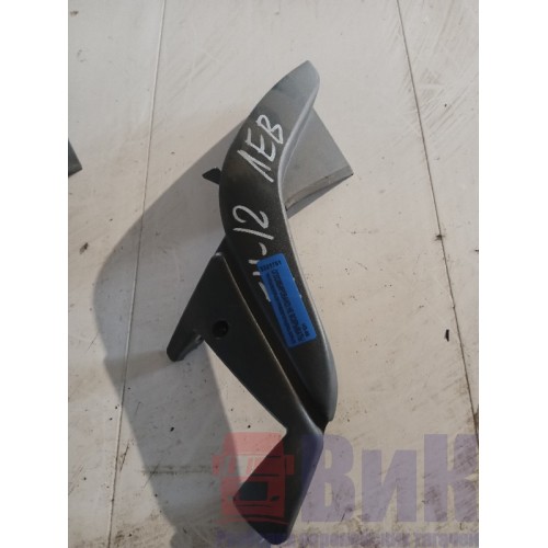 Накладка стойки зеркала Volvo FH 12-13 левая (751)