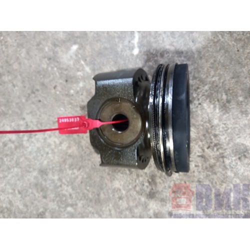 Поршень Volvo D13A FH 480 673908 (037)