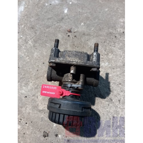 Кран ускорительный Volvo FH 480 673908 (095)-1