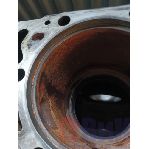 Блок цилиндров двигателя DAF 105 MX375 A095041 с деф. (394)-18