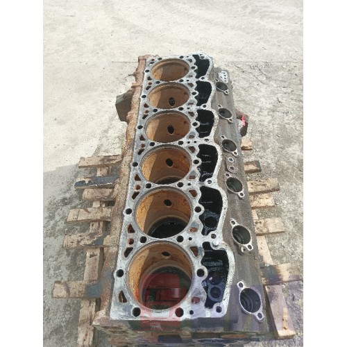 Блок цилиндров двигателя DAF 105 MX375 A095041 с деф. (394)-8