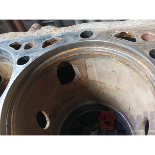 Блок цилиндров двигателя DAF 105 MX375 A095041 с деф. (394)-13